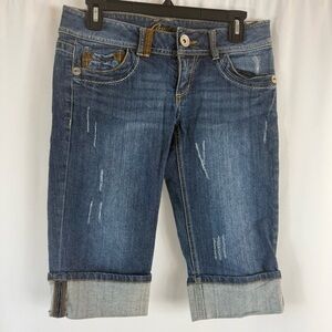 Candies Jeans Blue Denim Stretch
Cuffed Capri Size 3 (28x14)